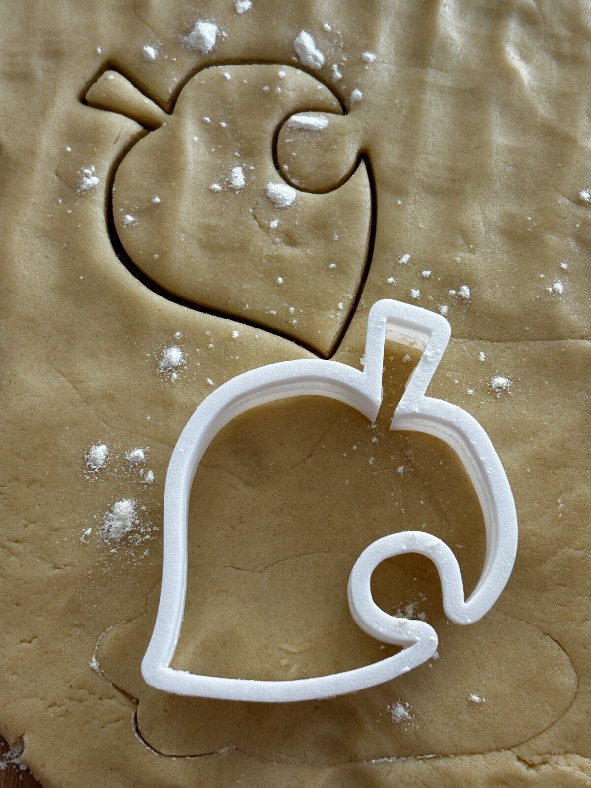 Animal Crossing Leaf Cookie Cutter - Perfect for Icing, Cookies, Fondant image 0