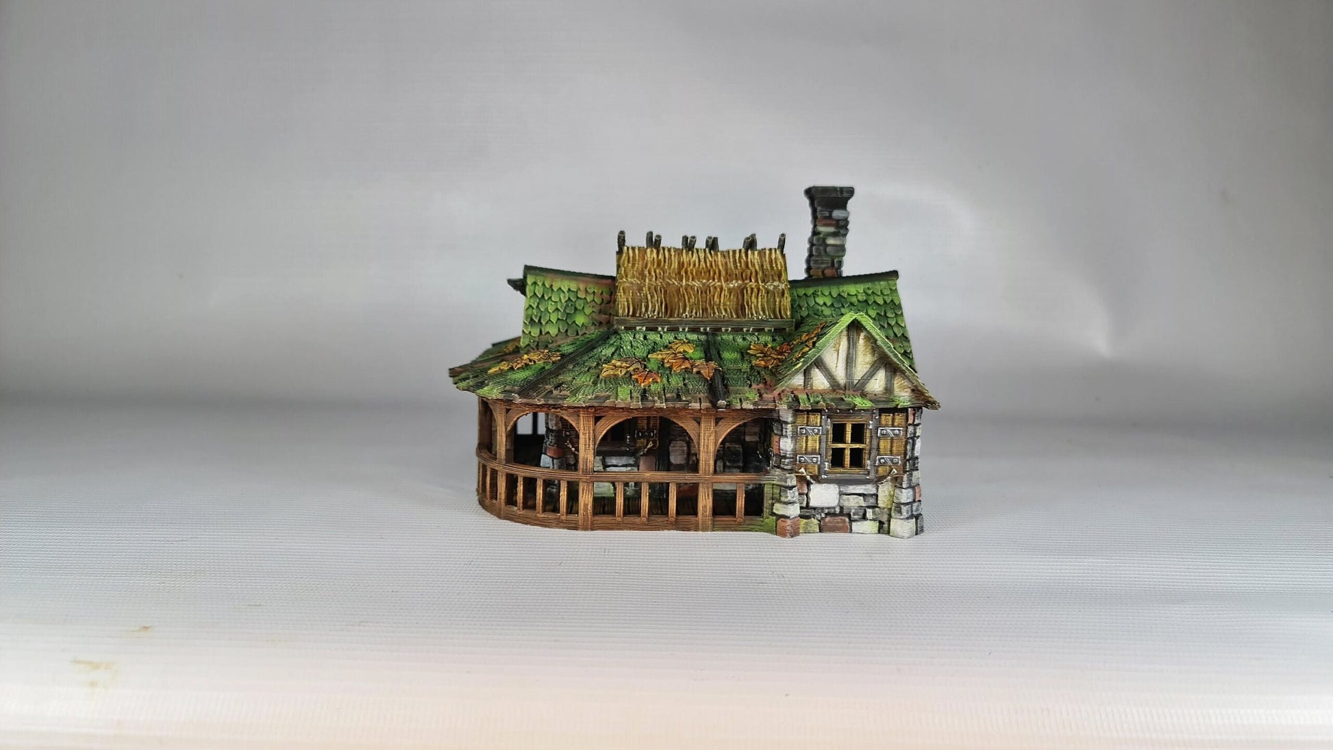 Autumn Fall Inn - 28mm DND/Wargame/RPG Terrain - Molten Prints