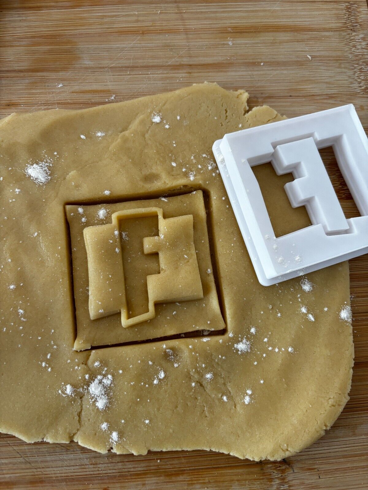 Fortnite Game Cookie Cutter Cookies Biscuits Icing Fondant Clay Paydoh - Molten Prints