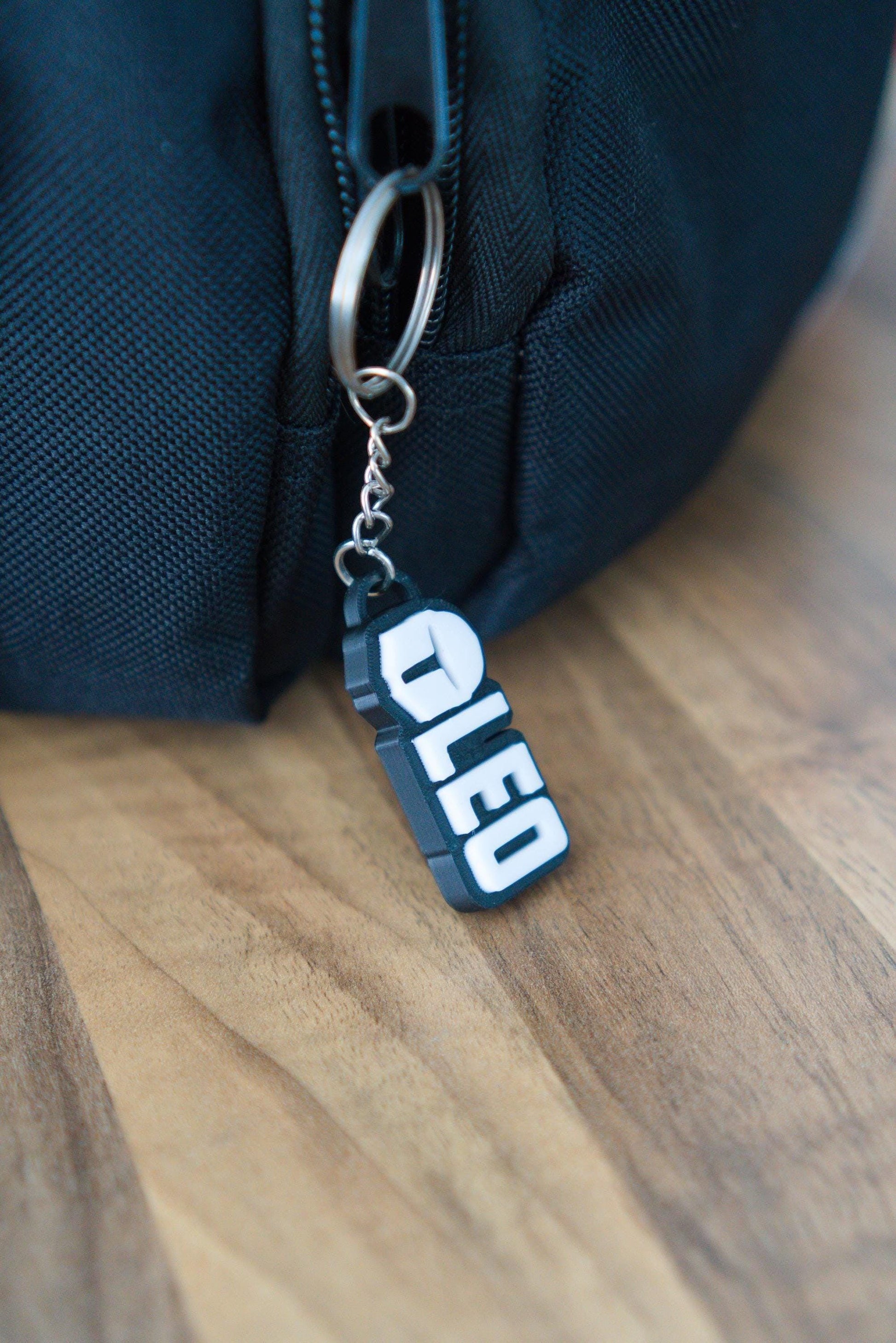 Mandalorian personalised name keychain detail with keyring