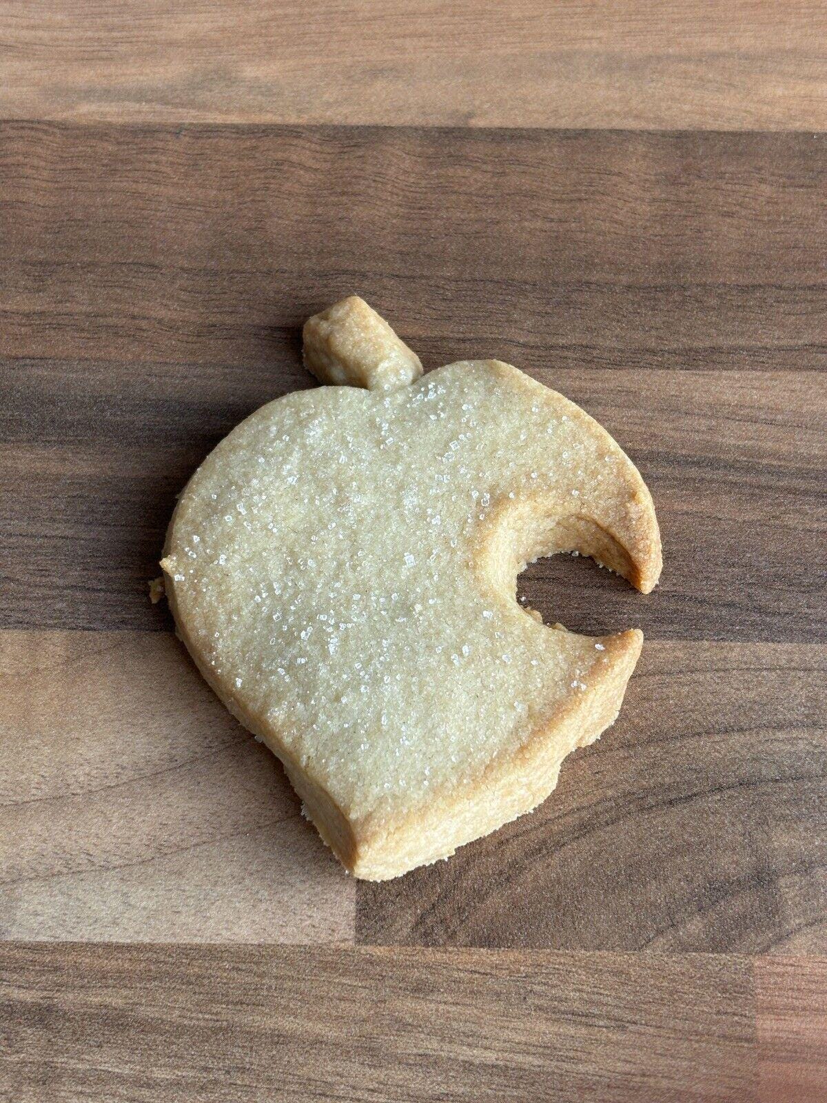 Animal Crossing Leaf Cookie Cutter - Perfect for Icing, Cookies, Fondant image 2