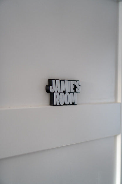 Personalised Fortnite Name Plate | Custom 3D Printed Gamer Door Sign | Battle Royale Bedroom Decor | Gamer Gift - Molten Prints